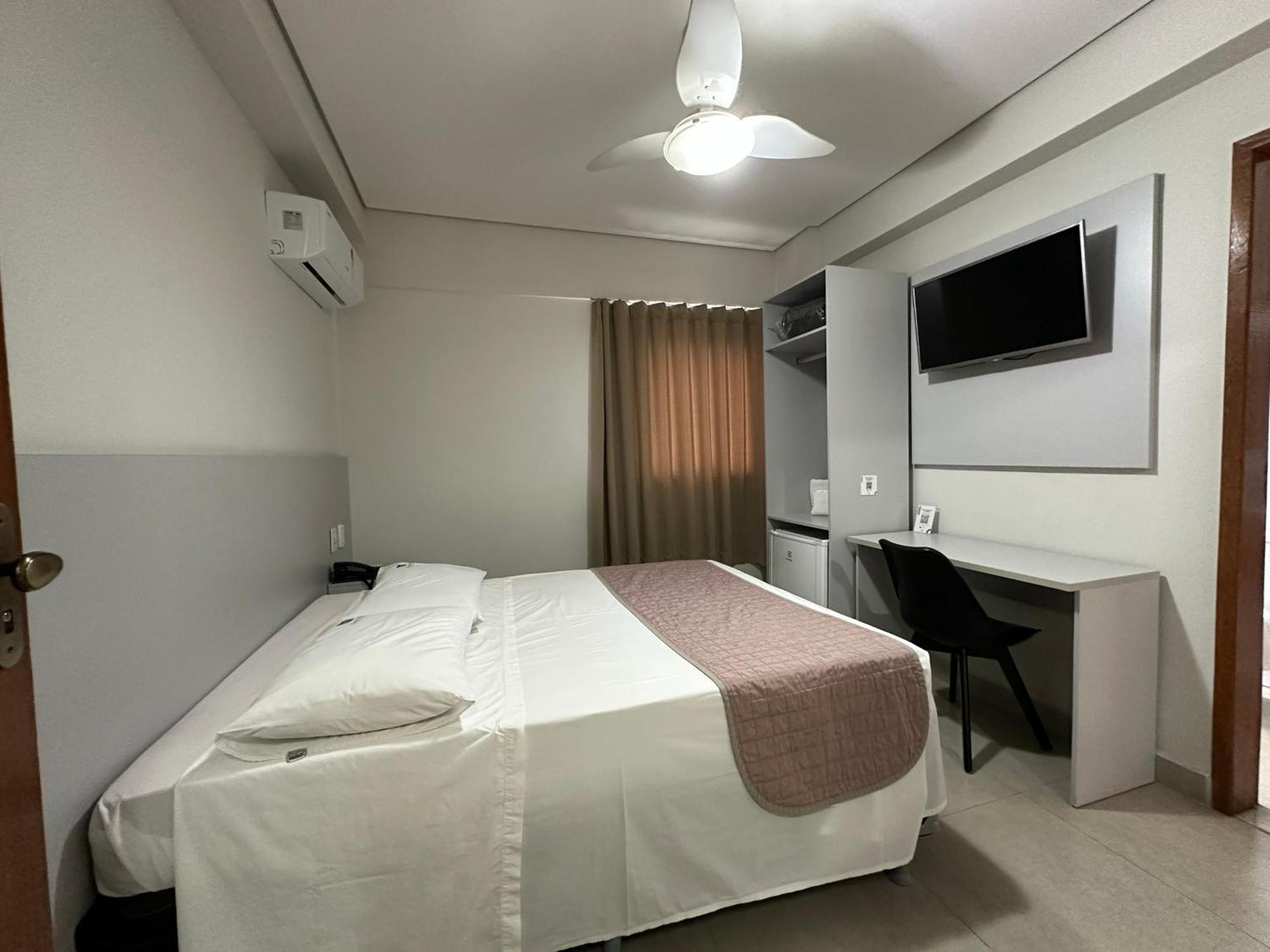 Hotel Milenio 蓬蒂诺瓦 外观 照片